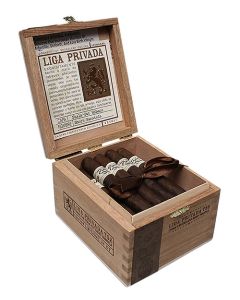 Liga Privada T52 Short Panatela Box of 24