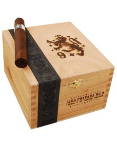 Liga Privada No.9 152mmx52 Toro Box of 24